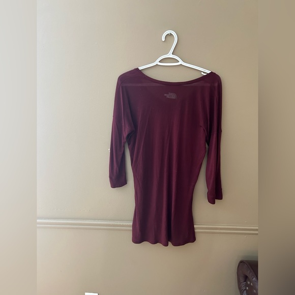 The north face top - Picture 4 of 4